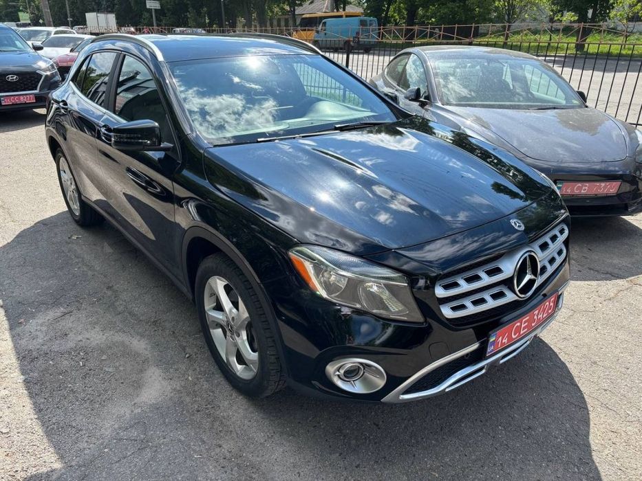 Мерседес GLA 250
