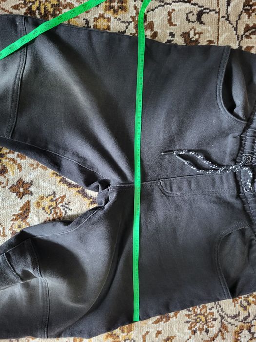 Чоловічі темні штани джогери