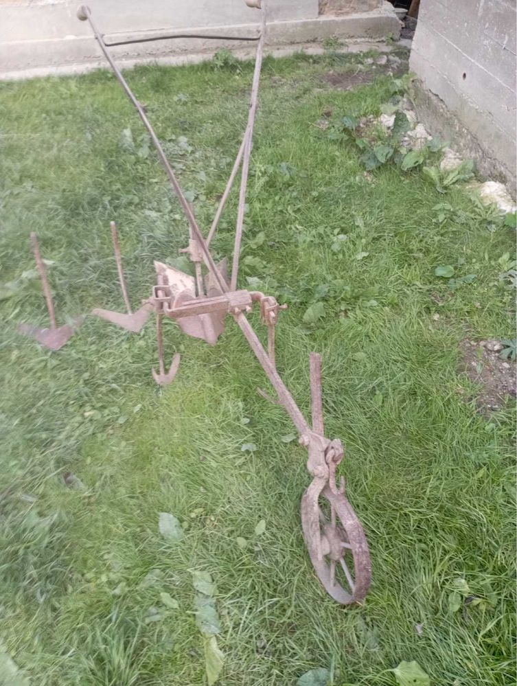 Плужок для підгортання