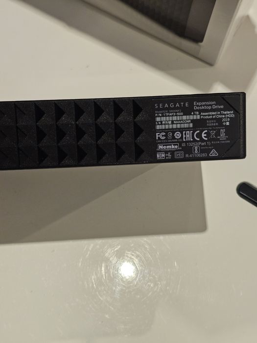 2 Seagate Expansion External 4 TB Drives64297517544578122