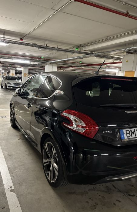 Peugeot 208 GTi 1.6 THP – 200cv