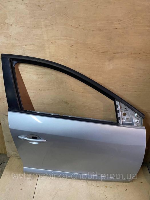 Дверь передняя правая Renault Megane III,TED69 801006560R, 801860005R