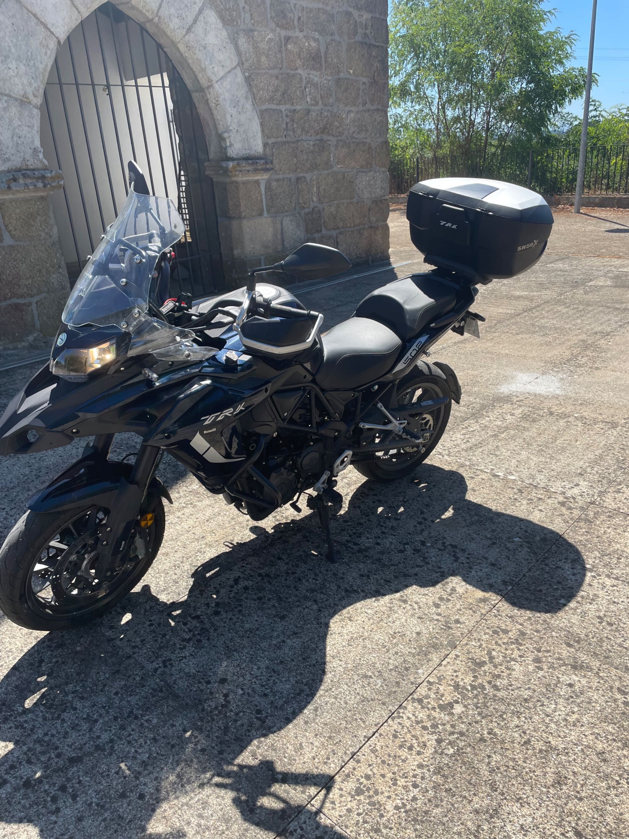 Benelli TRK502 poucos km