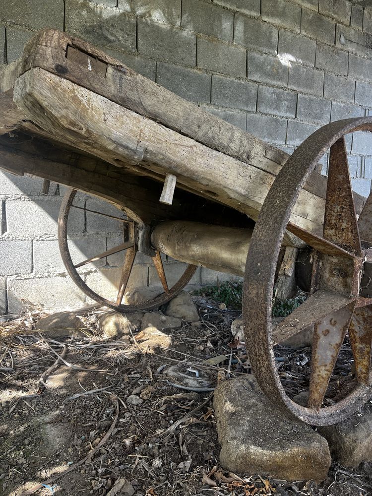 Carro de bois para restauro