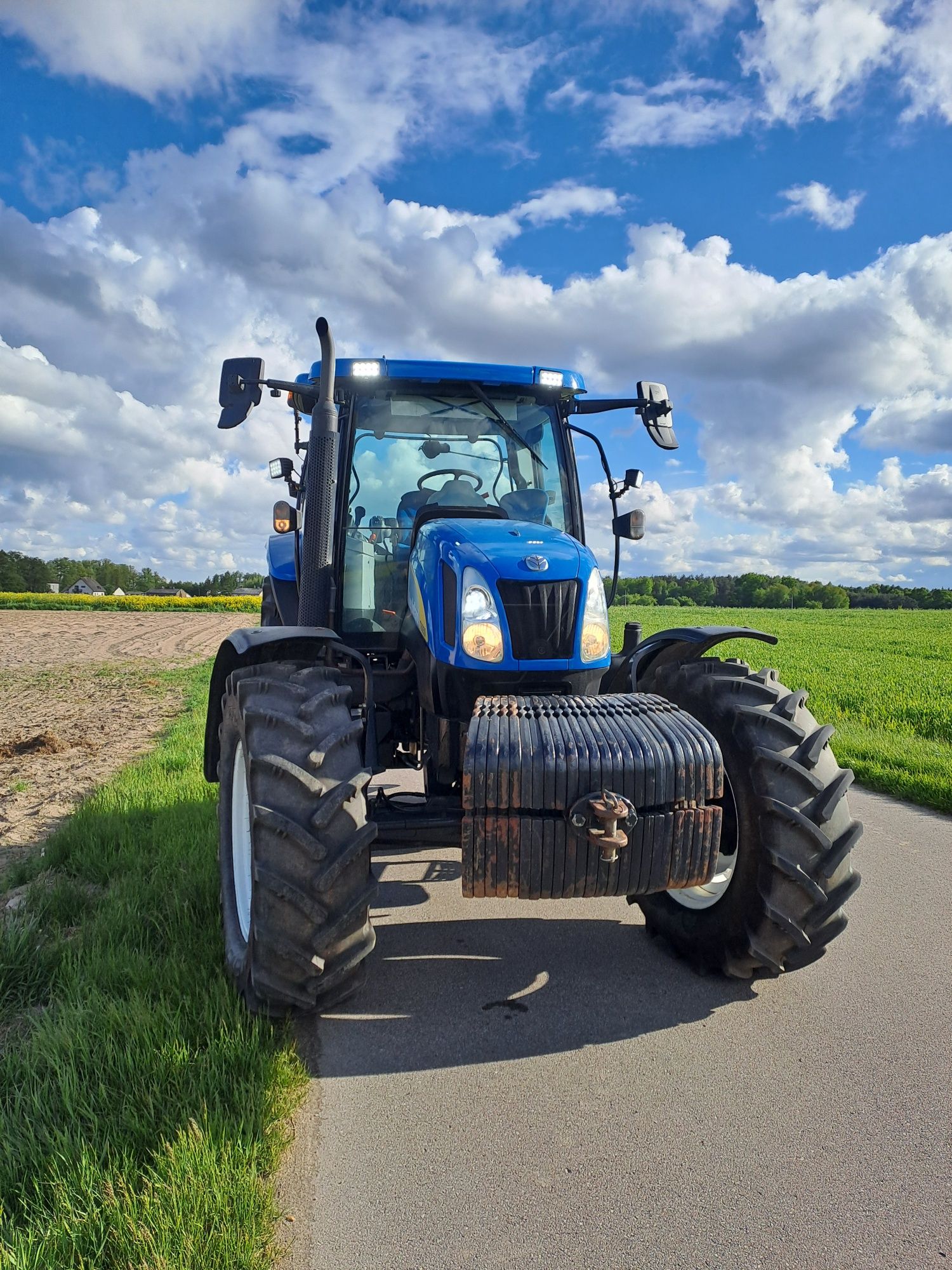 New holland t6050 plus