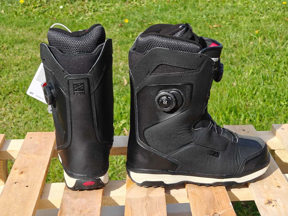 Nowe Vans Cirro r. 40 25.5 cm - buty snowboardowe