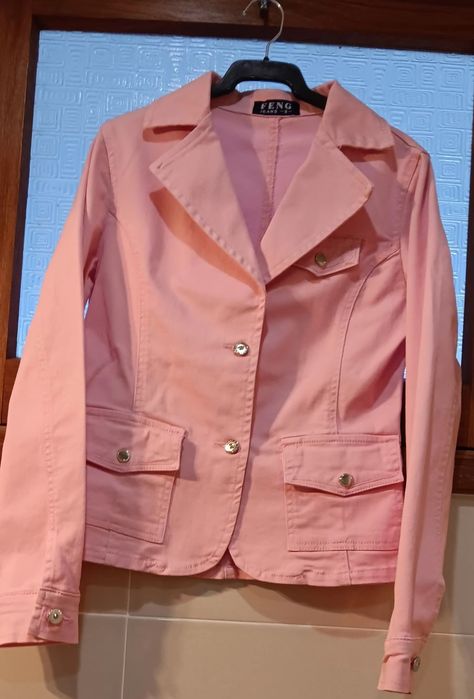 Bleizer de senhora, cor de rosa, tamanho S,  em muito bom estado.