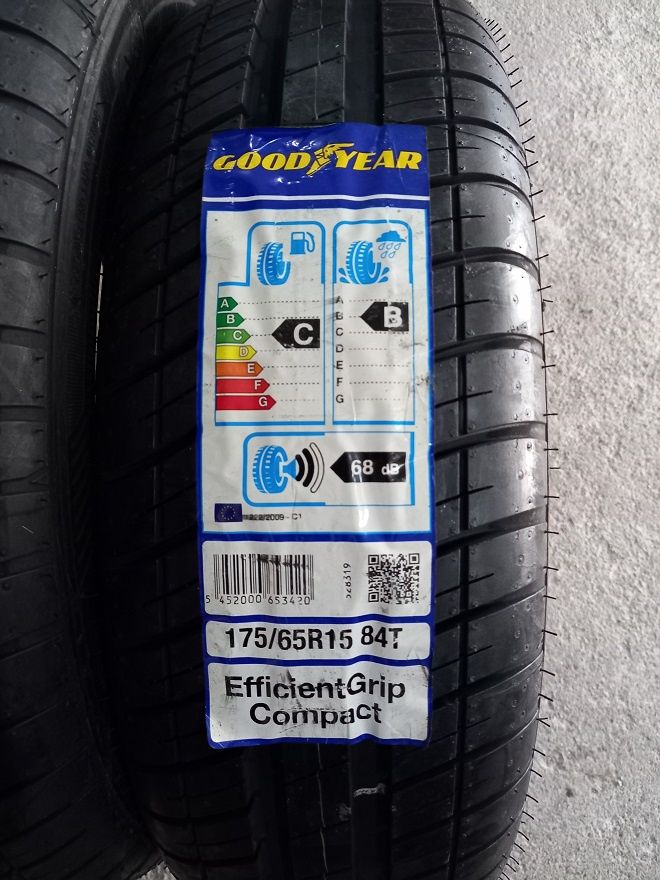 2 pneus Novos 175/65R15 Goodyear