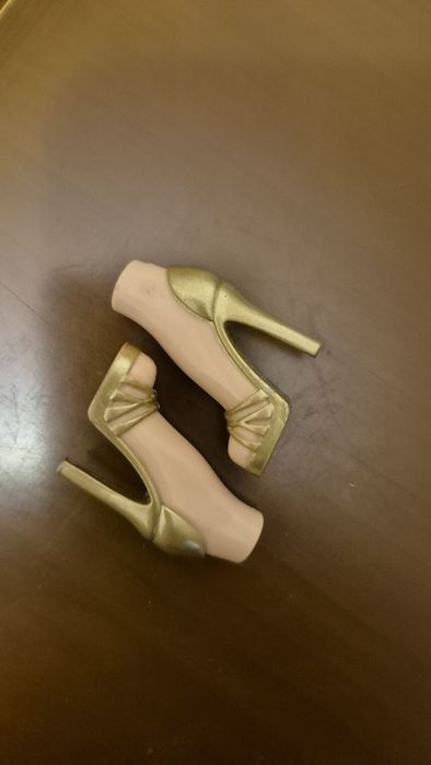 Туфельки братц .