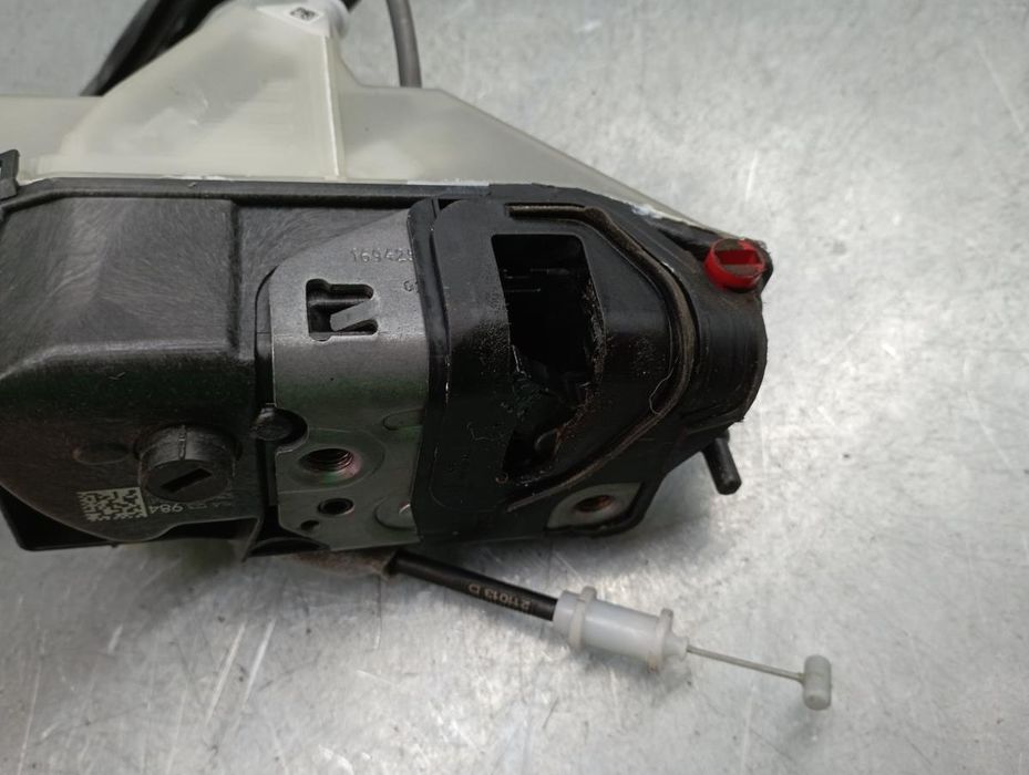 Fechadura / fecho porta trás direito CITROËN C3 III Van (SX_, SY_)