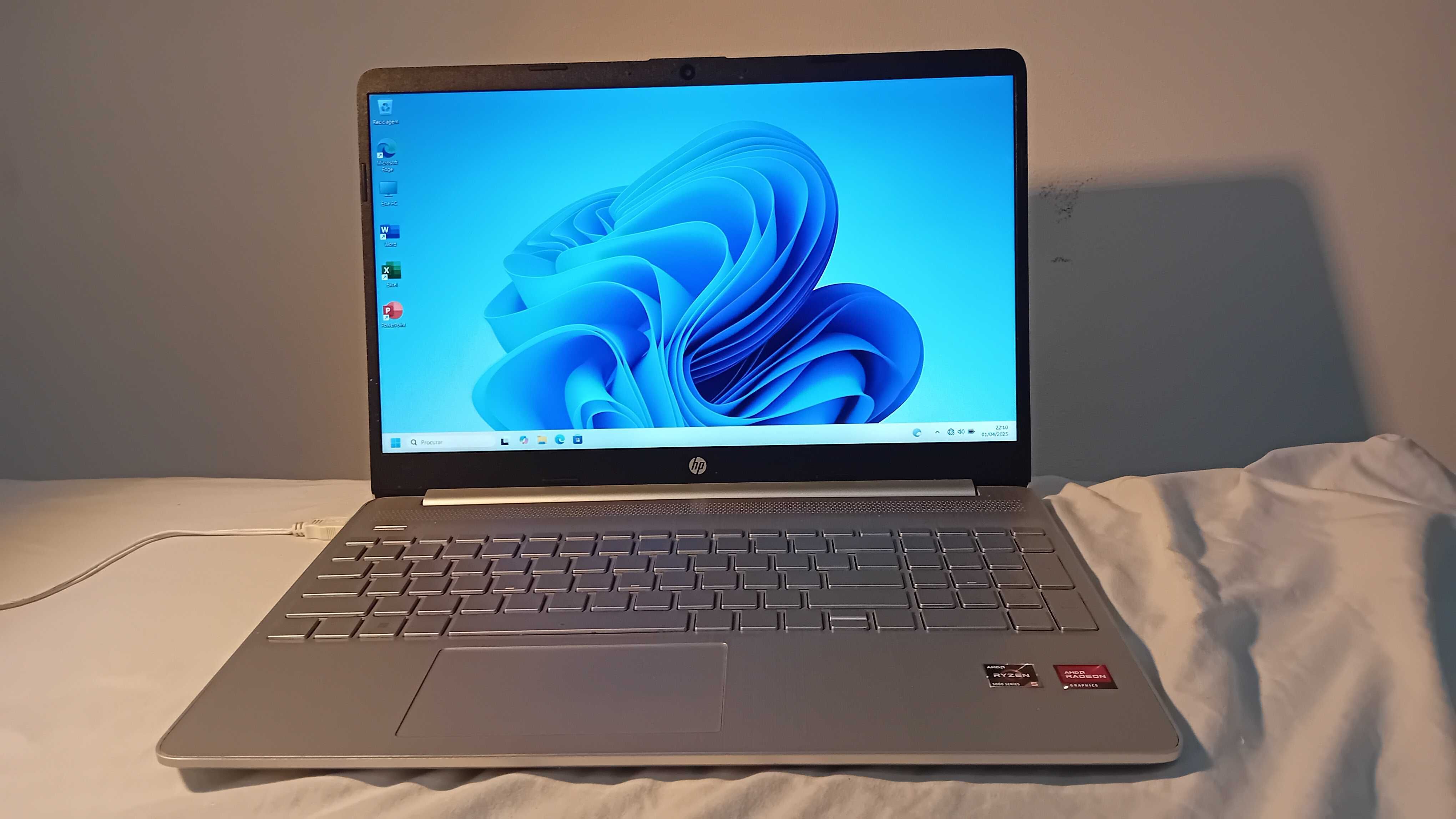 Portátil HP pouco uso preço negociável