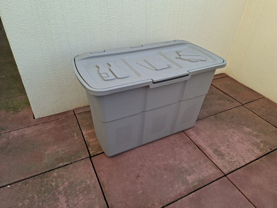 Caixote de lixo para reciclagem