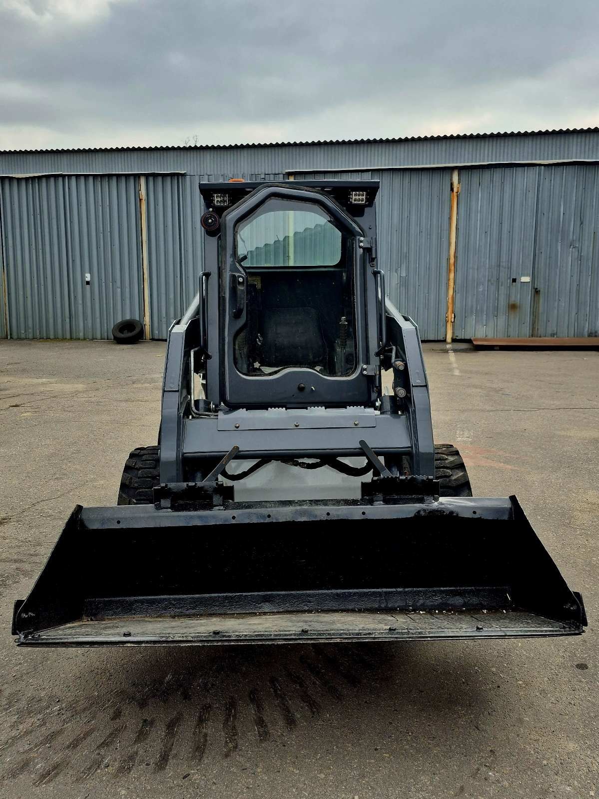 Продам міні навантажувач Bobcat S16