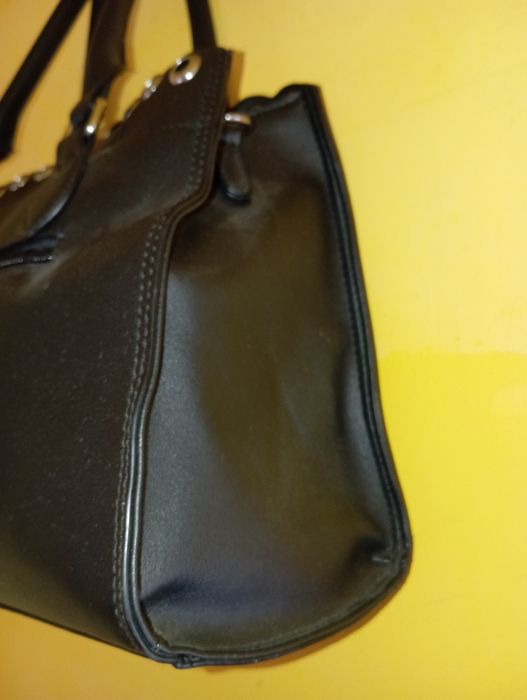 Torebka do ręki , czarna