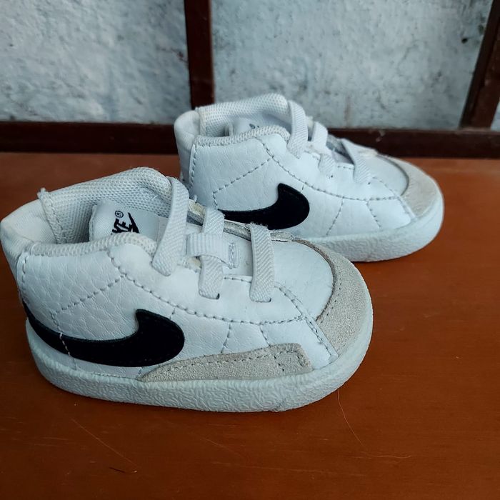 Nike blazer para bebé tamanho 16