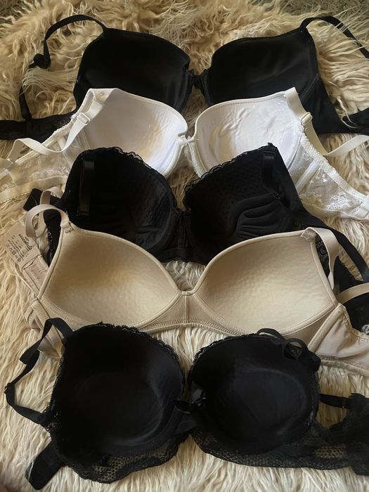 Бюстгалтеры, купальник комплект белья