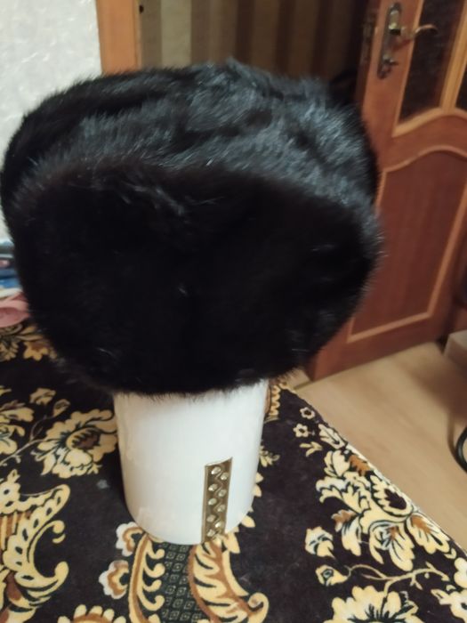 Шапка норка цельная.