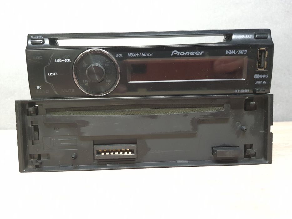 Radio samochodowe Pioneer DEH-4000UB CD, USB, AUX, RCA Wzmacniacz Audi