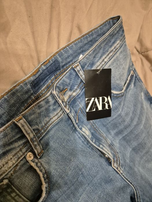 Джинси ZARA жіночі. Р-р 48. Нові.