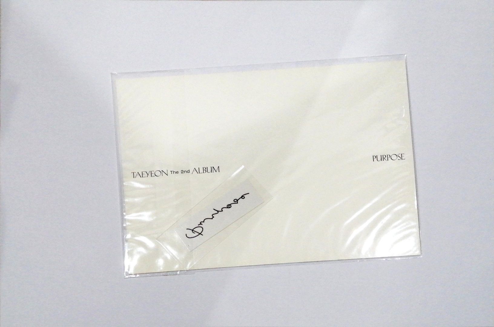 Kpop TAEYEON - Postcard + HENNA Tatto