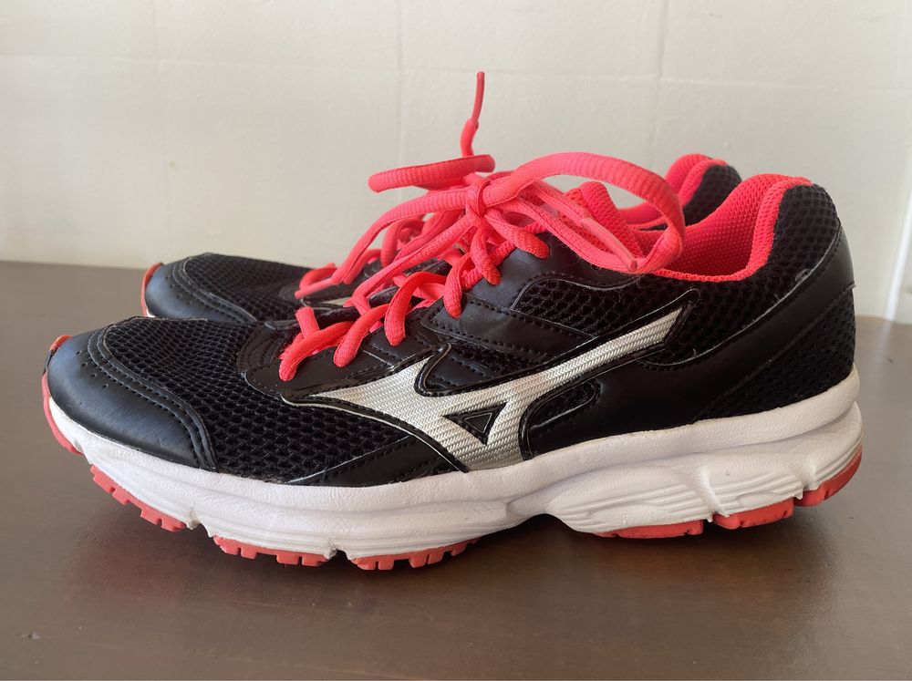 Sapatilhas Mizuno Spark N
