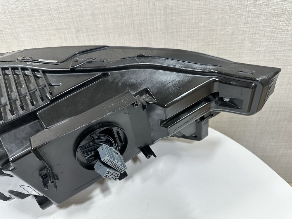 Фара передняя левая Volvo XC60 2 (2017-2024г.) 32342516
