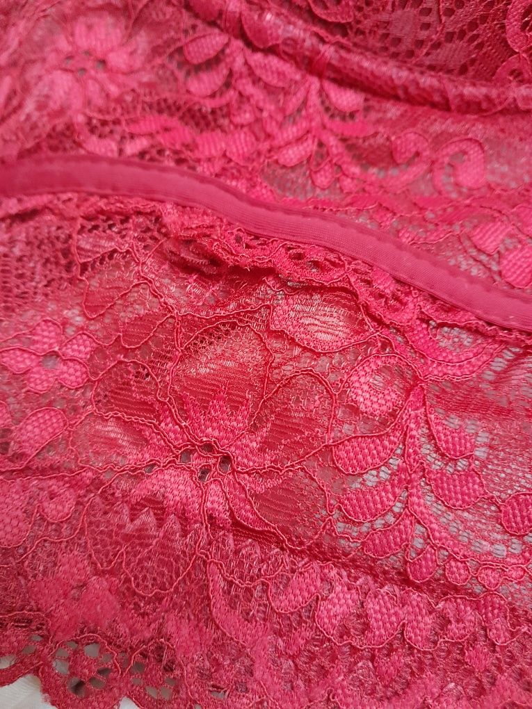 Soutien vermelho