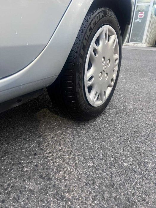 Vendo Clio 1.2 gasolina