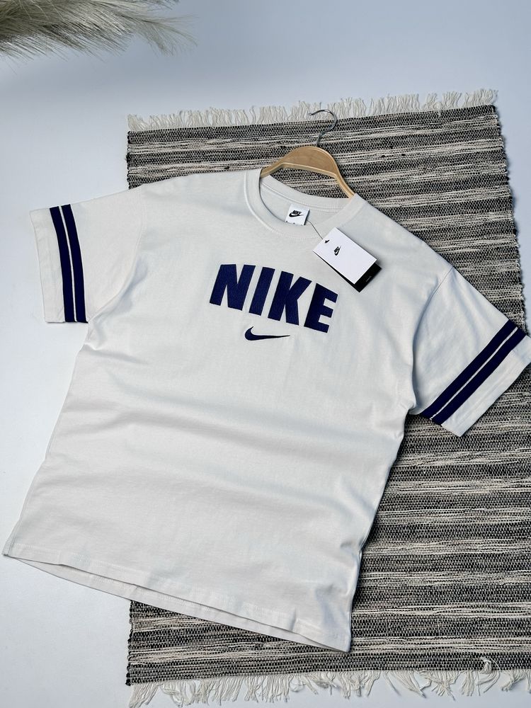 Футболка Nike retro Оригінал