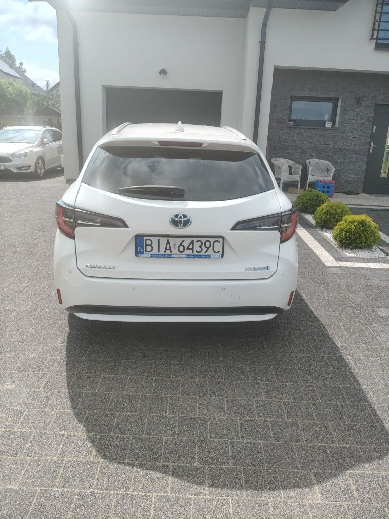 Toyota Corolla 1.8 98KM Hybryda Automat Navi Fulled Radar Camera