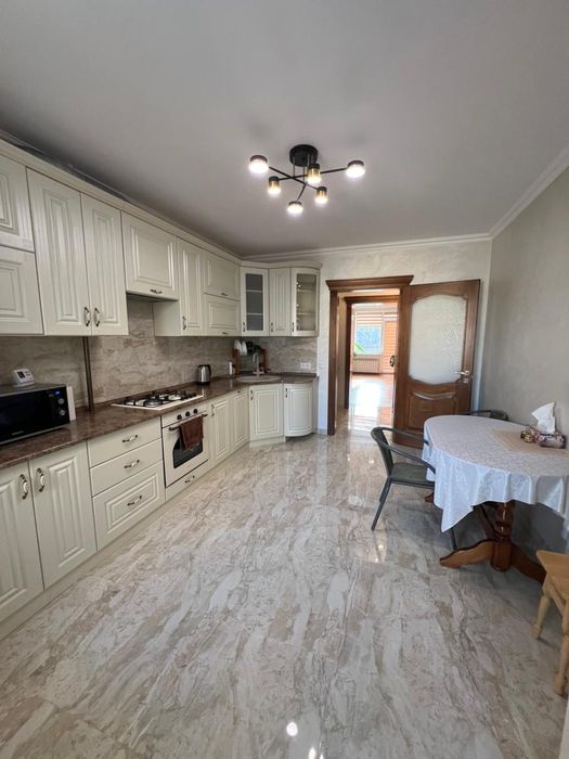 Продаж 3.кім.квартири вул.Климпуша