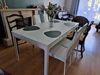 Biały stół Ikea rozkładany plus 4 białe krzesła gratis