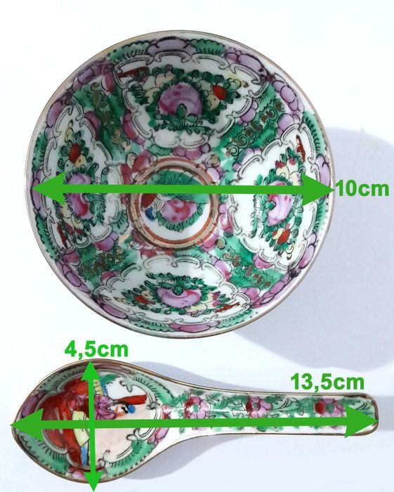 Taça antiga de porcelana com colher de Macau