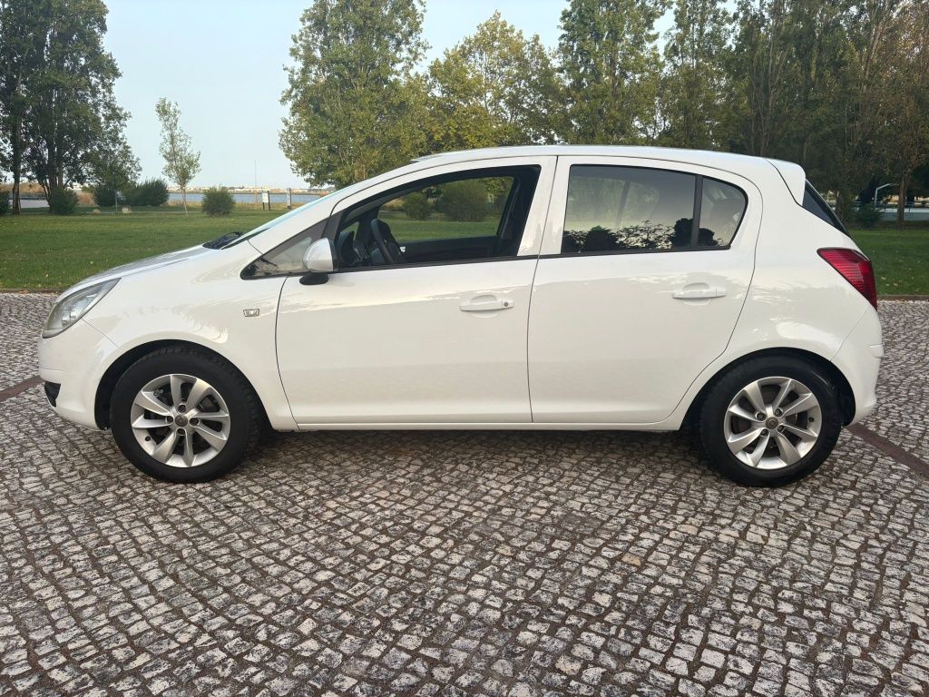 Opel Corsa 1.3 diesel Com pintura nova!!