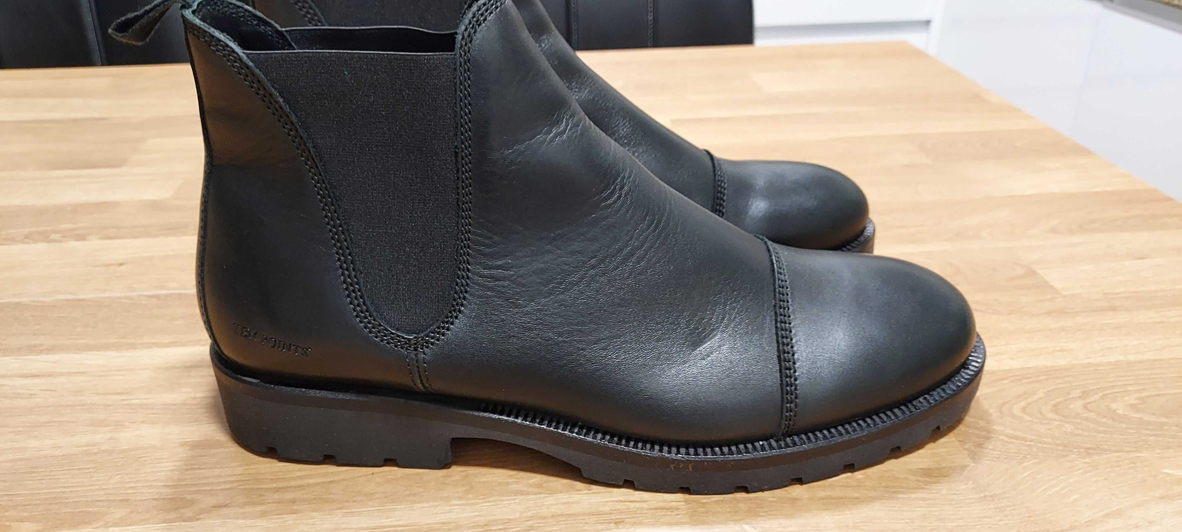 Botas em pele novas Ten Points