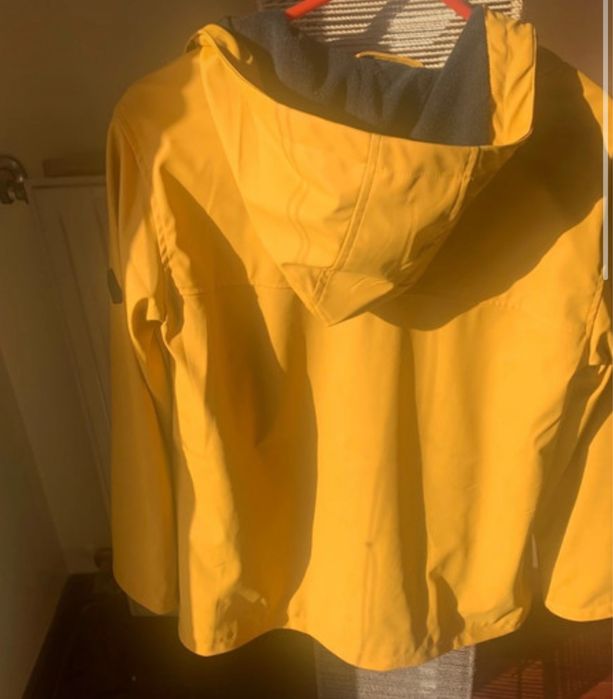 Impermeável (Corta vento forrado) 11-12 anos