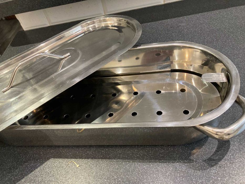 Garnek ze stali nierdzewnej, podłużny z wkładem do gotowania