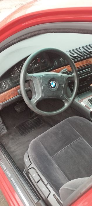 BMW E39 523/525 hellrot, automat.