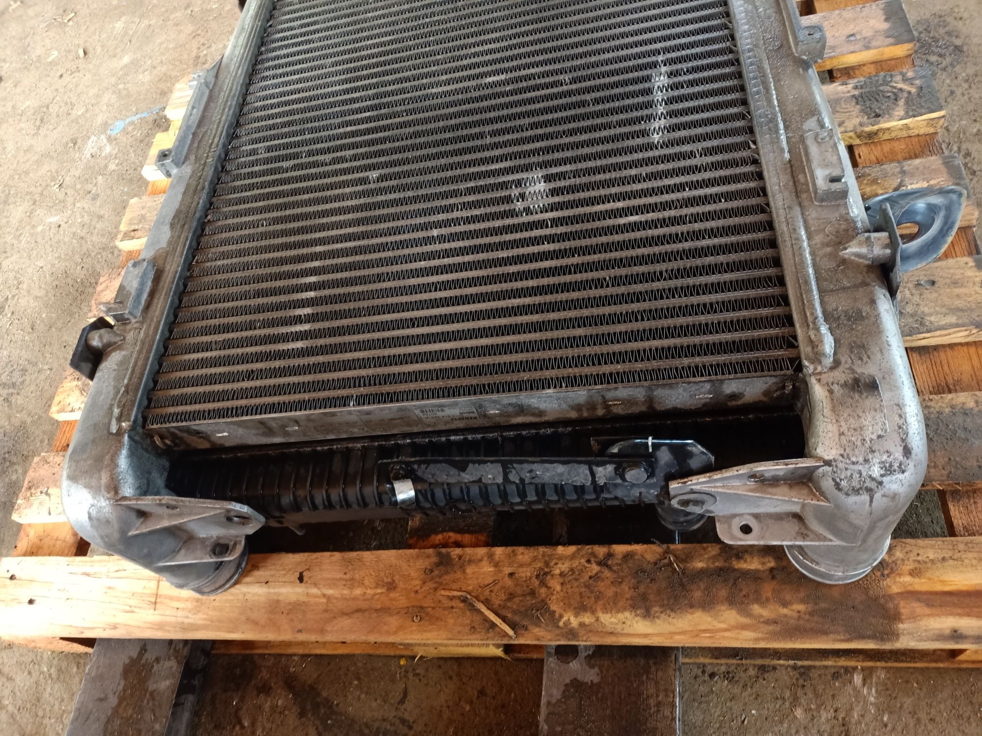 Renault Premium Midlum 270DCI Chlodnica Wody Płynu Intercoller