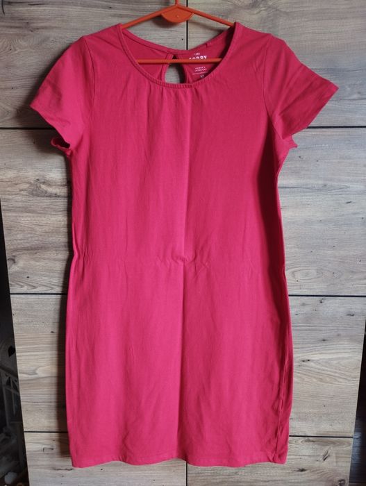 Carry M czerwona sukienka dresowa bawełniana krótki rękaw na lato