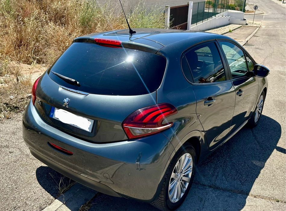 Peugeot 208 style