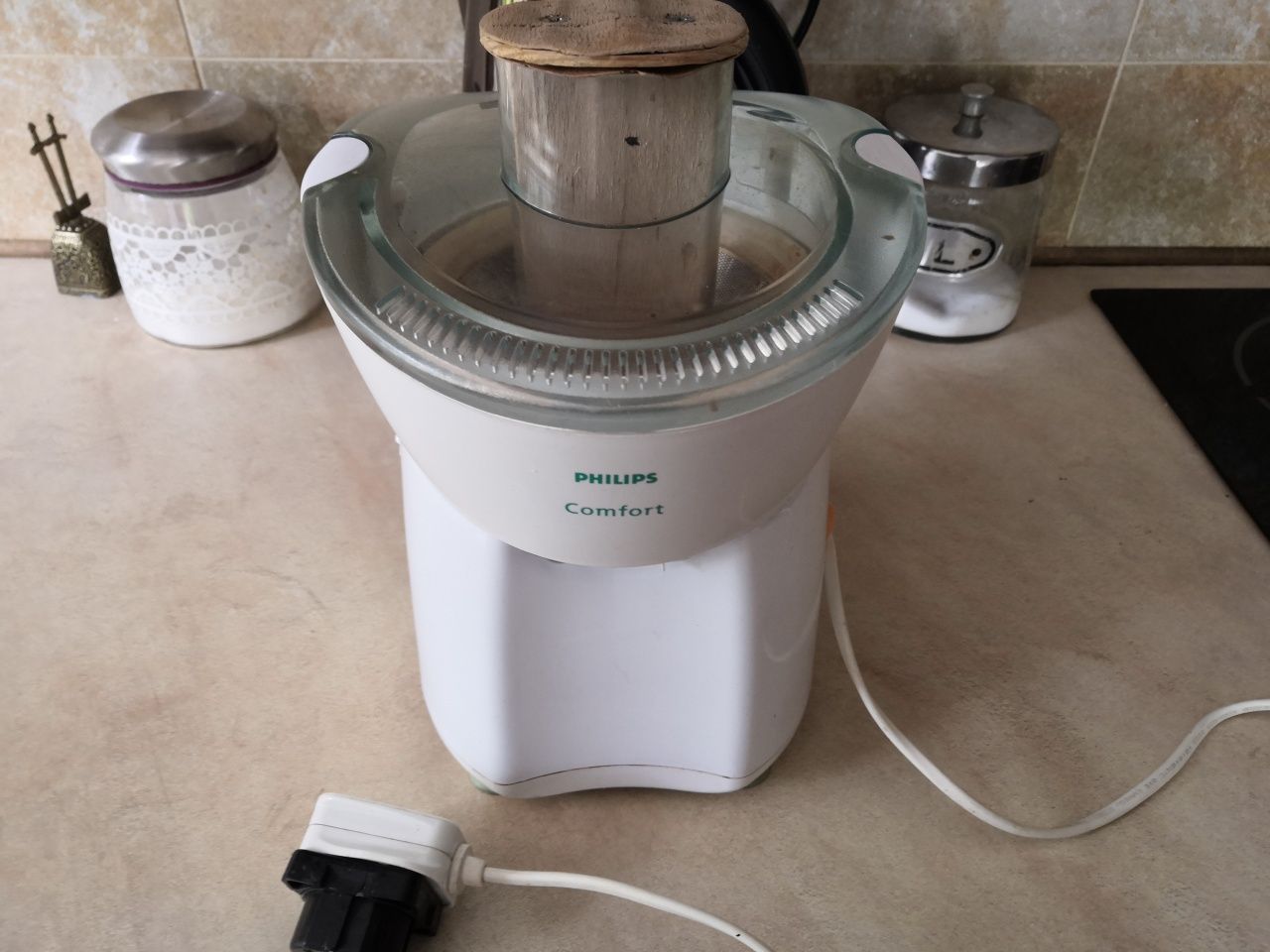 Sokowirówka Philips hr1821 moc 220W