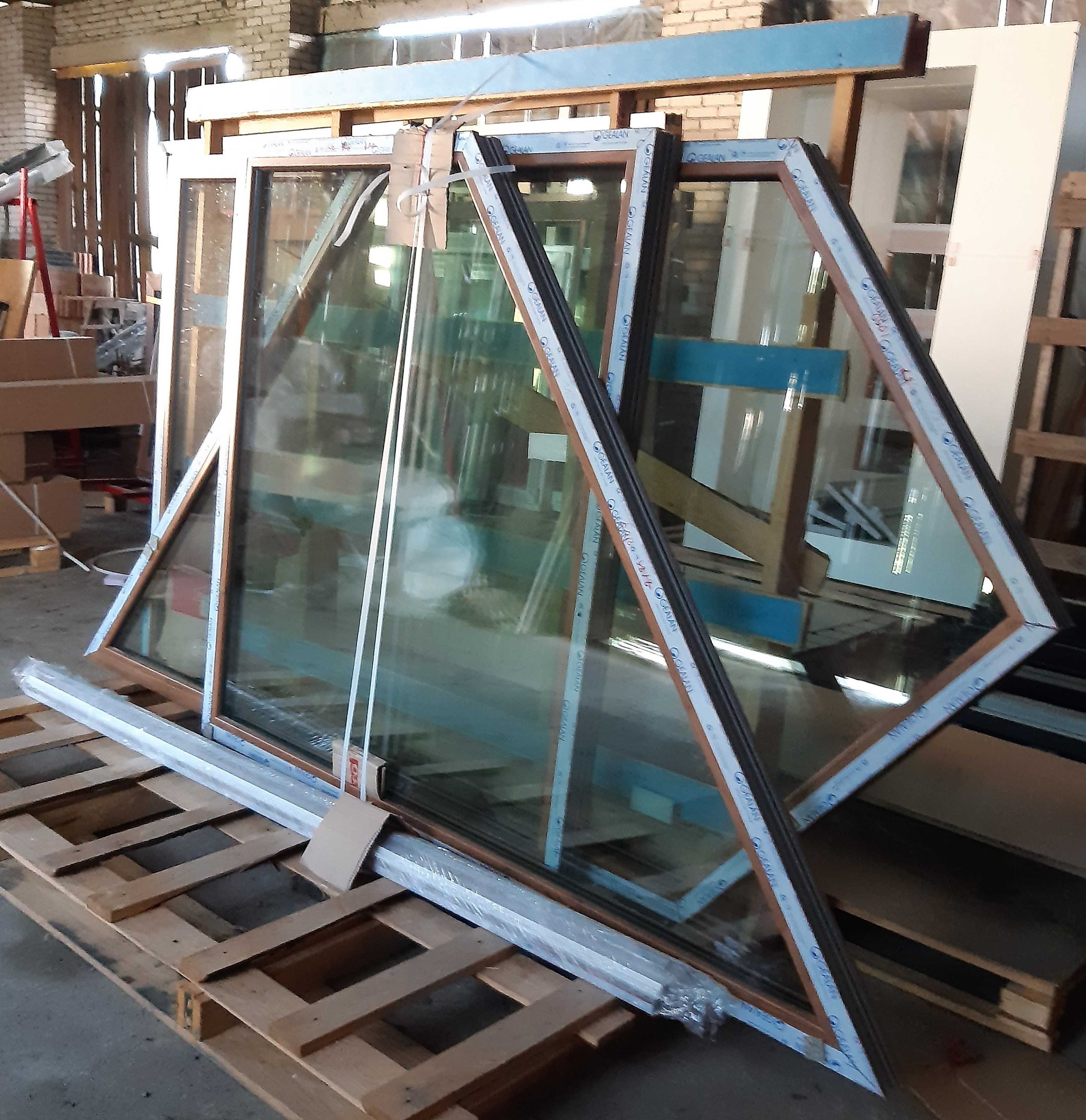 Okno trapez - 3 części FIX w ramie 4970x2580