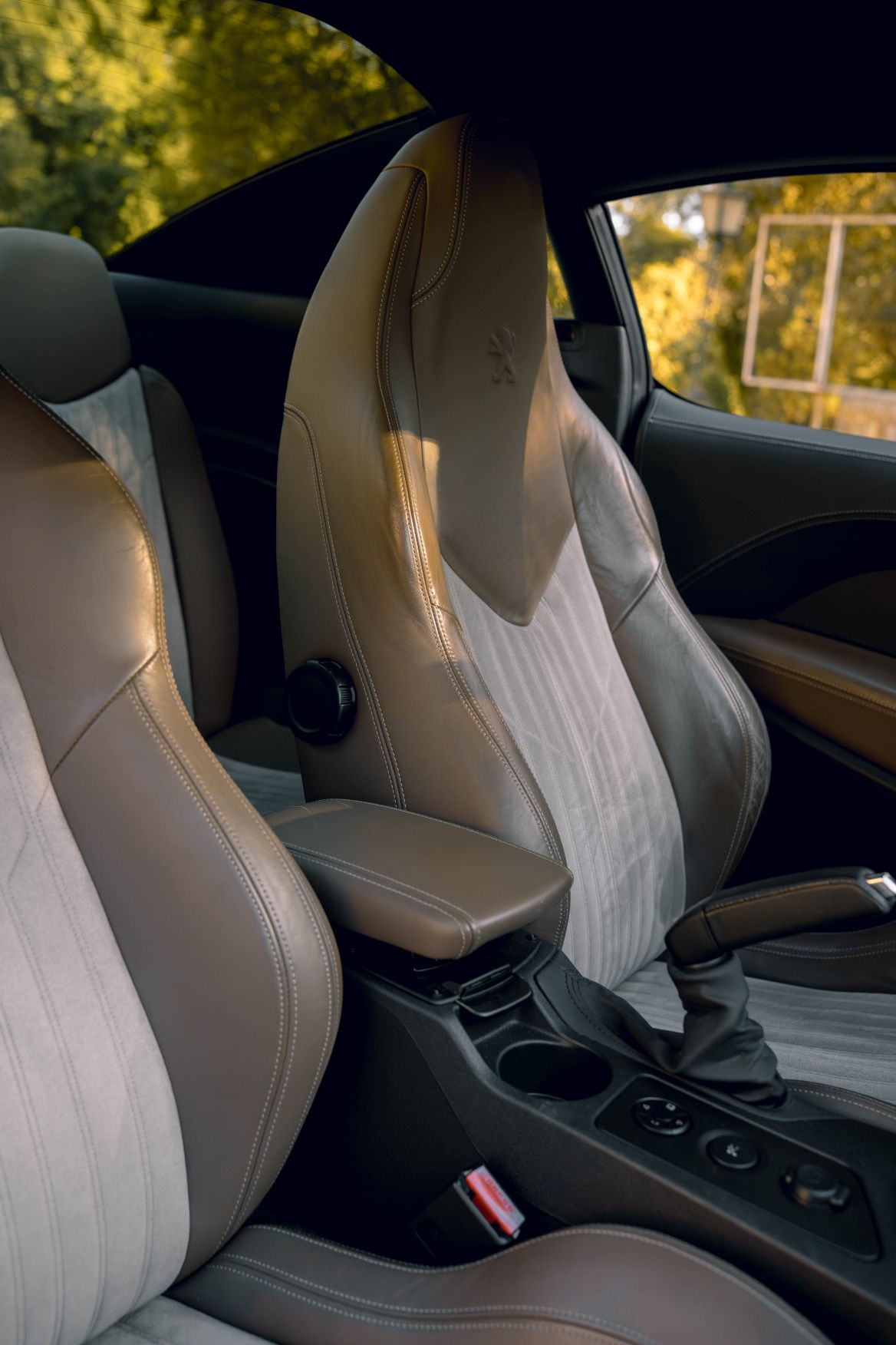 Peugeot RCZ Brownstone