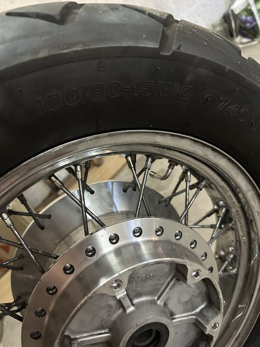 Продам колесо заднє на Honda Shadow 1100.
