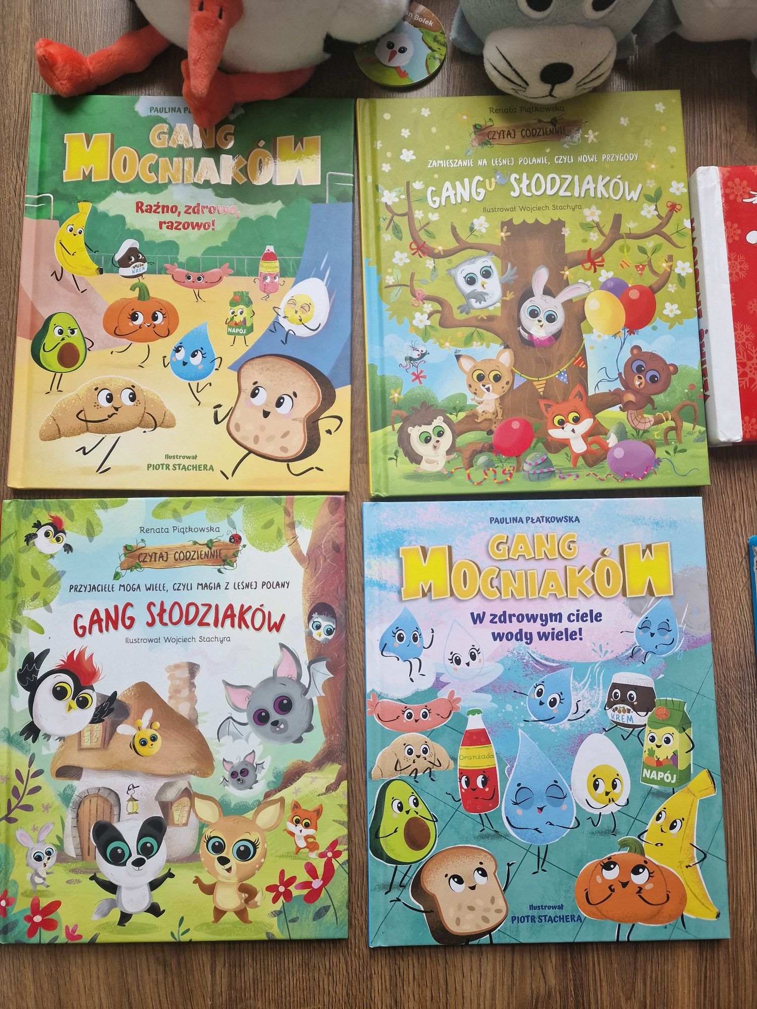 Zestaw książek maskotki zabawki książka puzzle książeczki