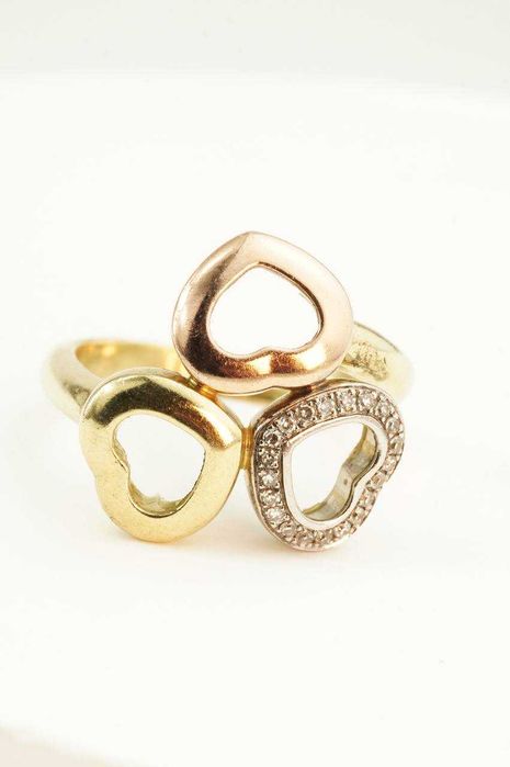 Złoty pierścionek 14K z brylantami  5.80g