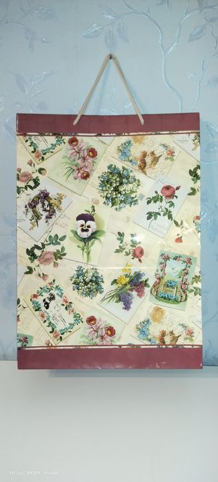 Пакет подарочный бумажный