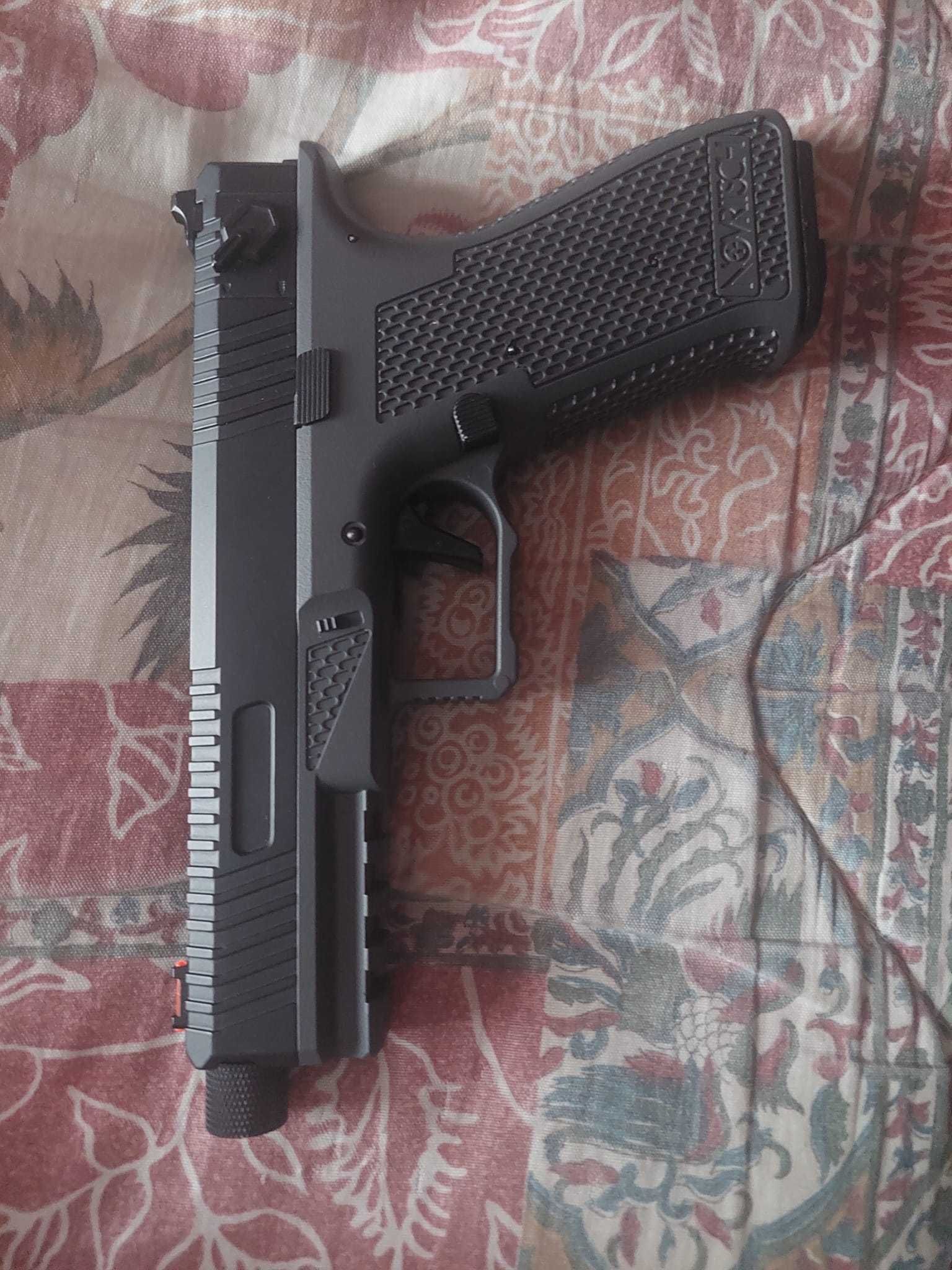 Novritsch SSE18 Single/Full Auto Pistol