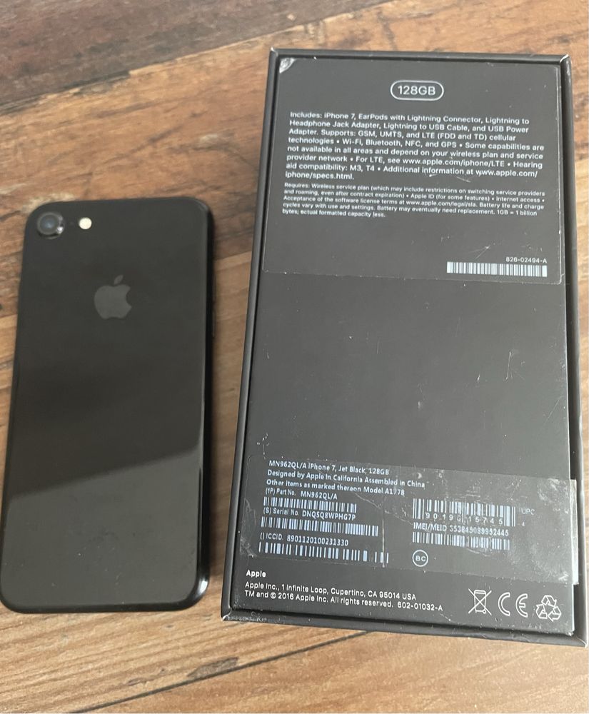 iPhone 7 128GB Jet black с коробкой